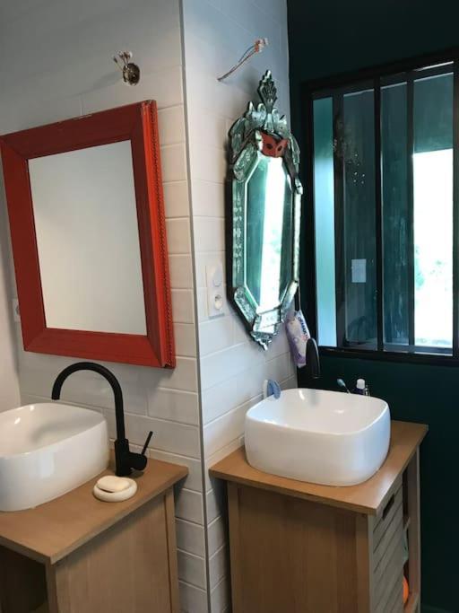 Villa Les Terrasses Dans La Nature Avec Piscine A 2 Pas De Lyon, Metro A 15Mn A Pied Pour Lyon Centre En 10Mn Ou Bus A 300M Pour Lyon Centre Уллен Экстерьер фото